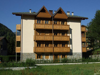 Apartments opposite the piste ideal for family holidays