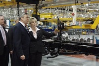 PM visits PACCAR’s Leyland Trucks plant