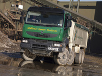 M&Z takes Renault Kerax Tipper for Midland Quarry Products