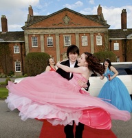 UK teens gripped by prom fever 