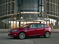 First consumers to test drive new Ford Focus in Madrid