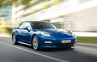 Hybrid power extends Porsche Panamera range
