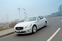 Prices confirmed for Infiniti’s no-compromise hybrid