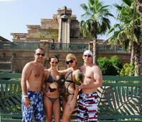 Paris Hilton enjoys herself at Atlantis, The Palm in Dubai
