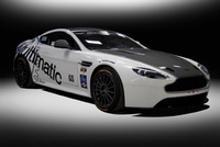 Aston Martin heads to North America with Vantage GT4