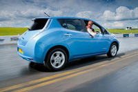 Nissan Leaf to reverse into the record books