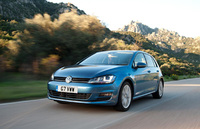 Volkswagen tees up new Golf for first customer orders