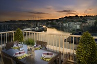 Rooftop show apartment showcases the best of Harbourside