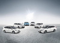 Toyota gives sneak preview of its hybrid future
