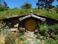 Experience Middle Earth with Kiwi Experience's top NZ movie locations