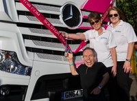 Mercedes-Benz Actros is ‘in the pink’ for Solstor