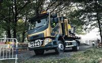 The new Volvo FL with 4x4 - For both urban and gravel roads
