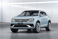 Volkswagen unveils new five-seat cross Coupe GTE model at Detroit