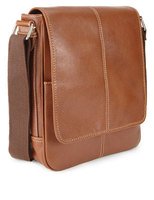 UK men outspend women on last bag purchase by over £40