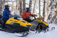 3 safety tips for your winter snowmobiling adventures