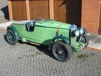 Collections consigned - an American from Paris sells in Buxton