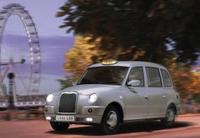 Nasar shows blind faith in new taxi!