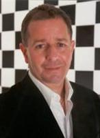 Brundle goes walkabout at GPlive