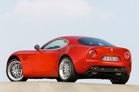 Alfa males choose Scarlett Johansson for the dream drive