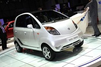 Big crowds for a small car – Tata Nano packs 'em in