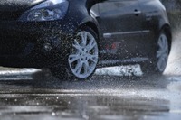 Dry weather drive even in wet weather