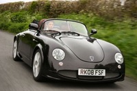 Rally driving ace Penny Mallory discovers that things are not what they seem