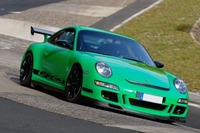 New supercar club on the right track
