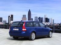 180bhp 'D5' turbodiesel introduced to Volvo V50 Sportswagon