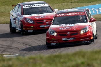 VX Racing in thick of title fight after Rockingham | Easier
