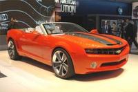 Chevrolet Camaro drop-top upstages GM’s celeb parade