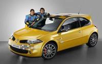 Renault unveils Megane Renaultsport 230 F1 Team R2