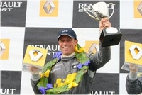Vice-Champion returns to Clio grid at Oulton