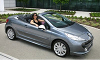 Peugeot 207 CC ELLE struts its stuff for summer
