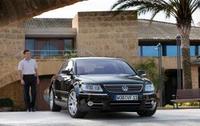 Volkswagen Phaeton makes world debut at Geneva