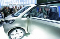 Governor Schwarzenegger visits Volkswagen at LA Auto Show