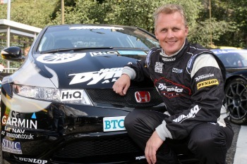 Johnny Herbert makes comeback in BTCC Civic Type R