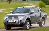 L200 – all colours now available in green