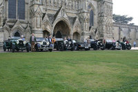 Bentley Drivers Club enjoy unforgettable day at Salisbury Cathedral