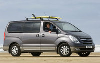 Catch some waves with the Hyundai i800