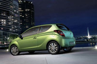 Hyundai reveals three-door i20