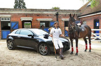 England Polo star falls for sleek Italian beauty