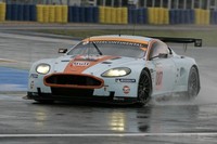 Aston Martin completes wet Le Mans test day