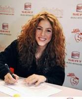 Shakira and Seat – in partnership for charity