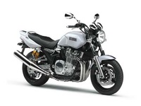 Yamaha XJR1300 – Muscle bound hero
