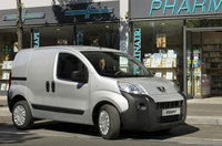 Peugeot launches two new LCV’s at CV Show