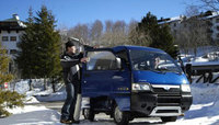 Rock around the Christmas tree with Piaggio Porter 4x4