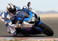 Win a 2009 GSX-R1000 at nationwide dealer launch