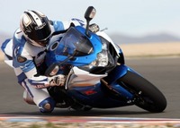 Win a 2009 GSX-R1000 at nationwide dealer launch