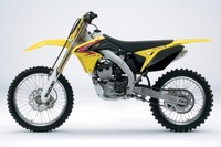 All new Suzuki RM-Z250 - Fuel injection lands in MX2