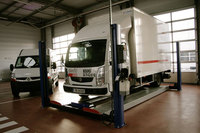Fast & Pro: Renault Trucks opens two new centres in France